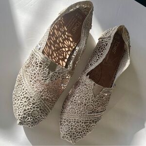 Toms‎ Crochet Flats-Silver 7.5